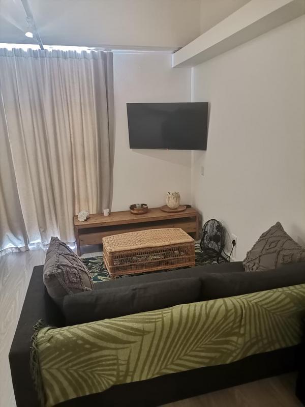 To Let 1 Bedroom Property for Rent in Woodstock Western Cape